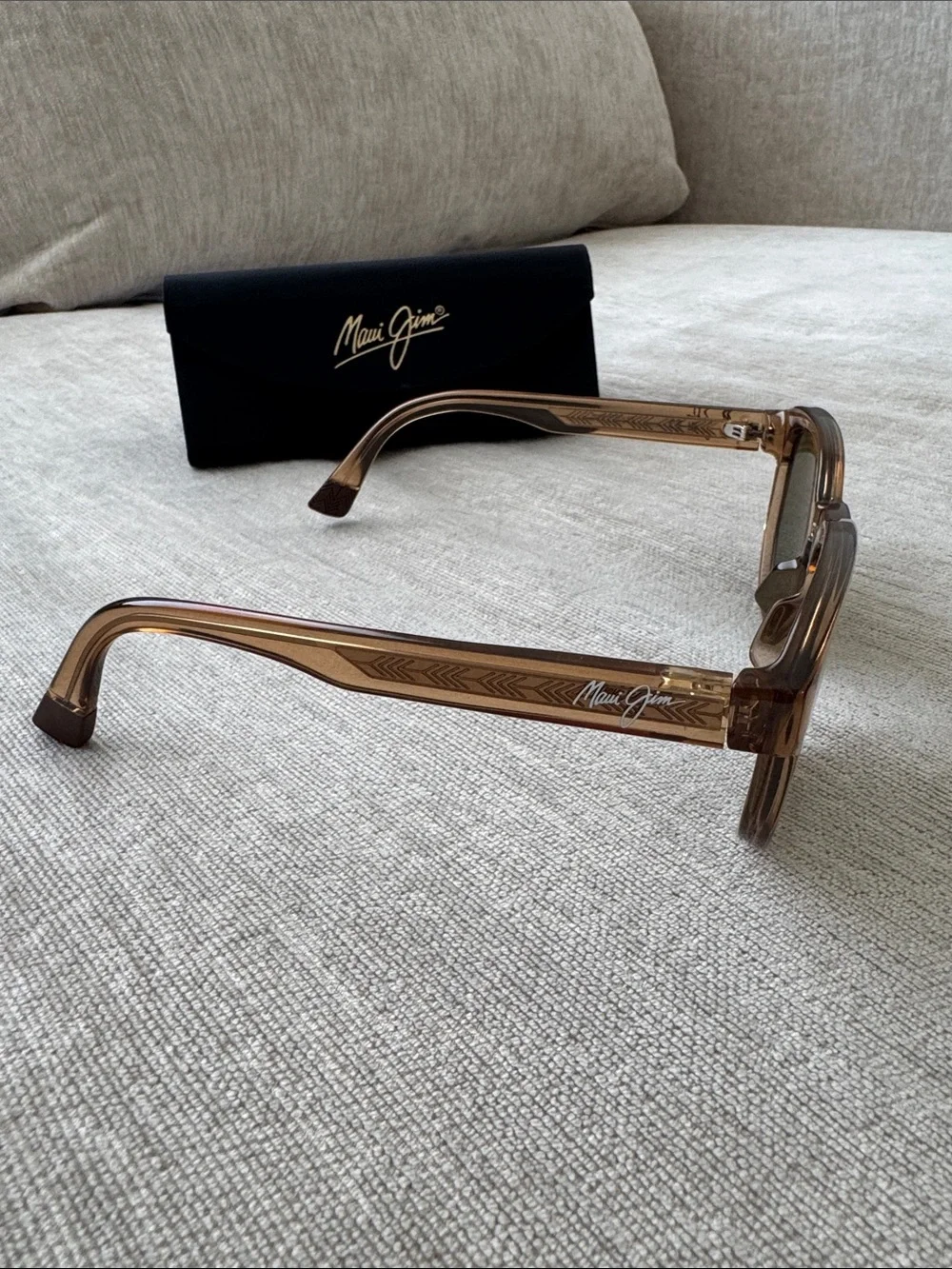 Maui Jim Custom Akahai ✨ Like brand new. Unisex